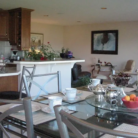 Royal Bed & Breakfast-3